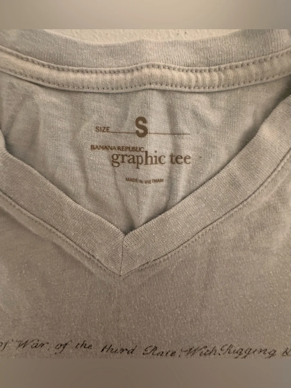 Banana Republic Light Gray V-Neck Tee with Detailed Ship Print